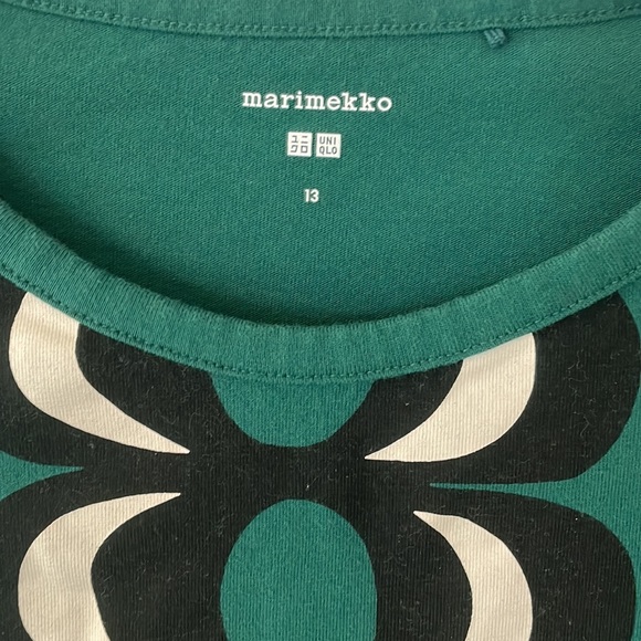 Uniqlo Marimekko Green Long Sleeve with CF pattern - Picture 2 of 3